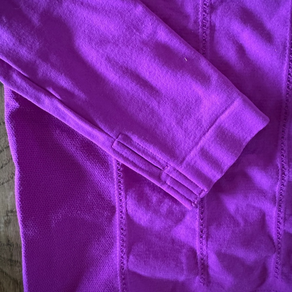 Fabletics Purple Long-Sleeve Activewear Top - Size Small - Workout Top - Yoga - Picture 5 of 7